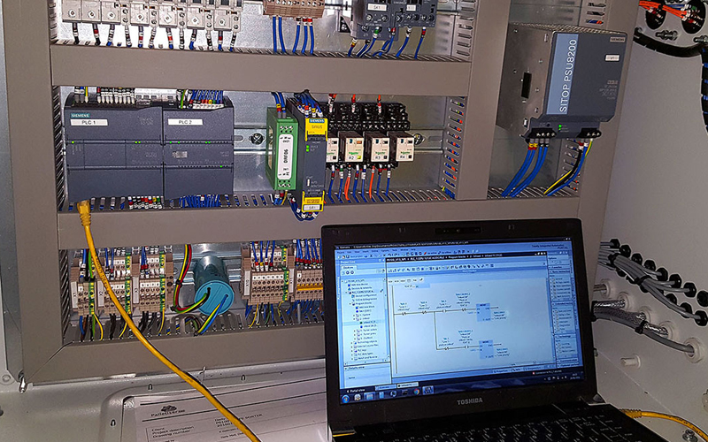 PLC, HMI VE SCADA YAZILIMLARI